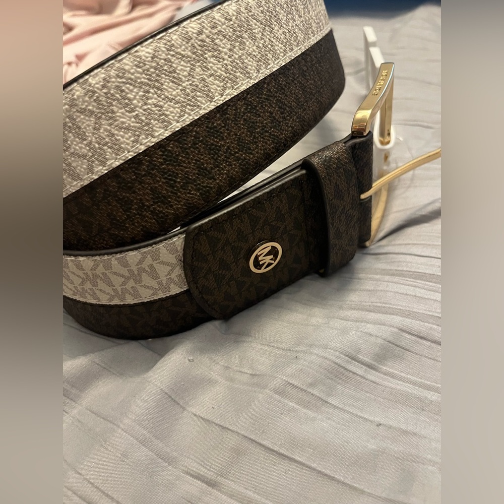 M K beautiful belt New